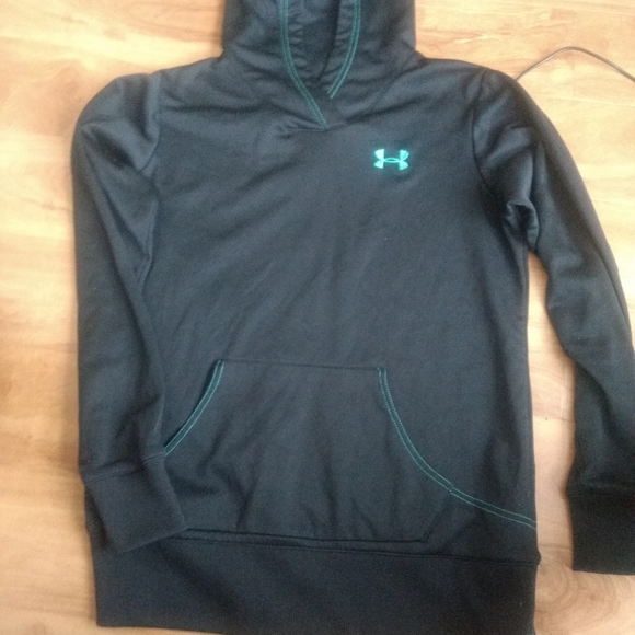 Clothes - Picture 5 of 9